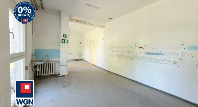 Lokal usługowy na  wynajem Łaziska Górne - Lokal użytkowy 70,53 m2 na wynajem - Łaziska Górne, ul. Staszica 3.